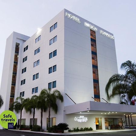 Mision Express Merida Altabrisa Exterior foto