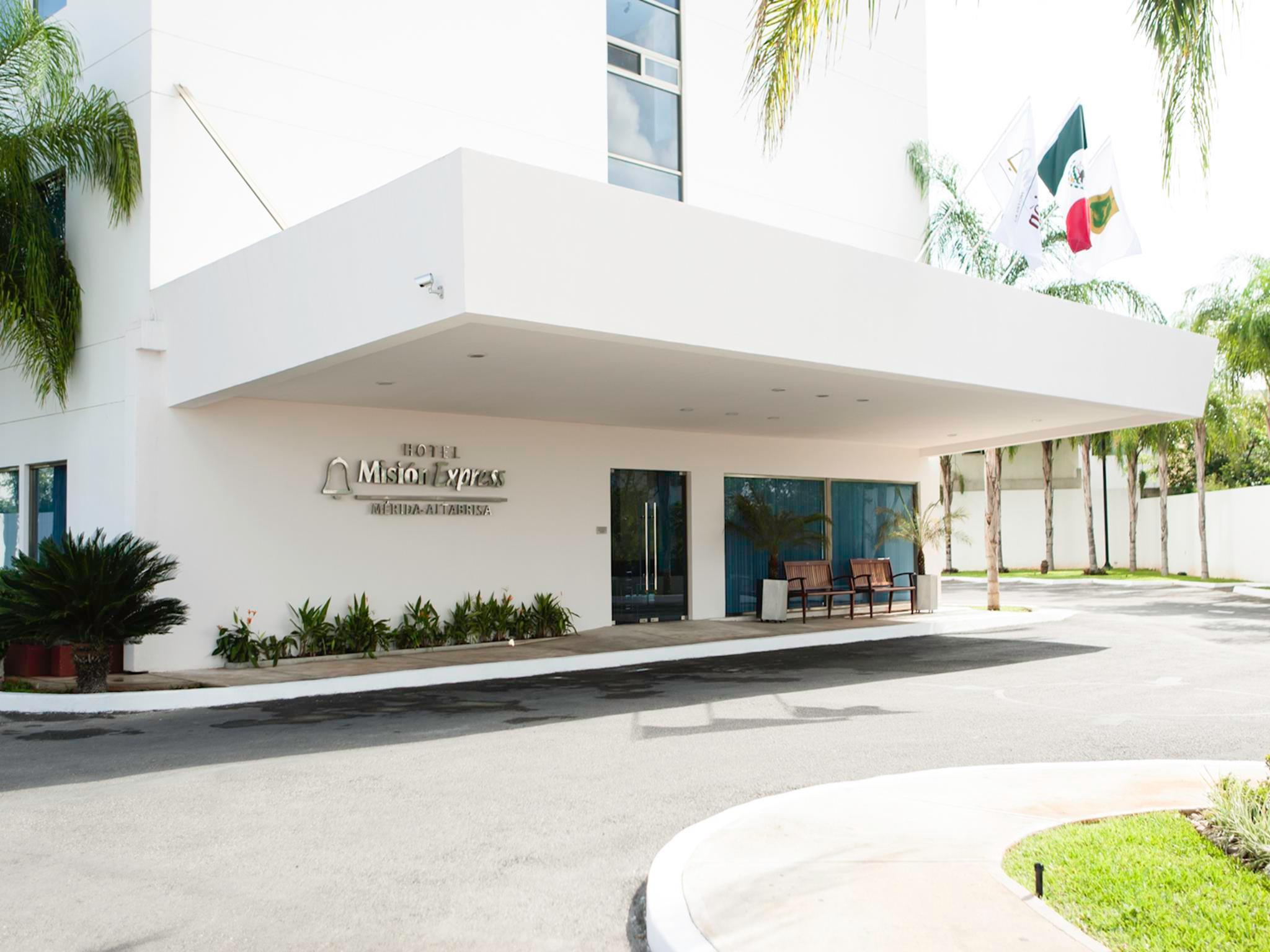 Mision Express Merida Altabrisa Exterior foto